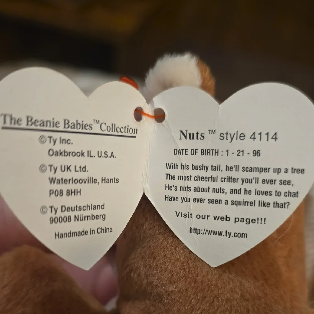 BOGO NUTS Style 4114‎ Ty Brown and Cream Plush Pet Toy